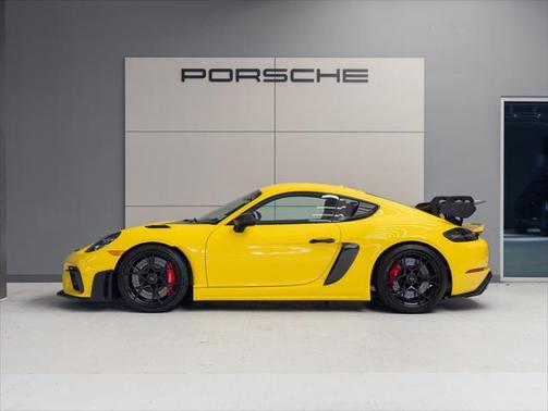 2024 Porsche 718 Cayman GT4 RS