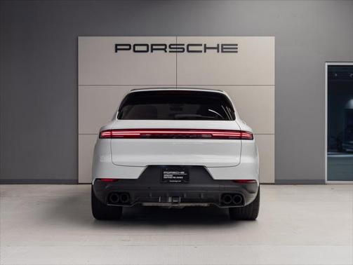 2024 Porsche Cayenne