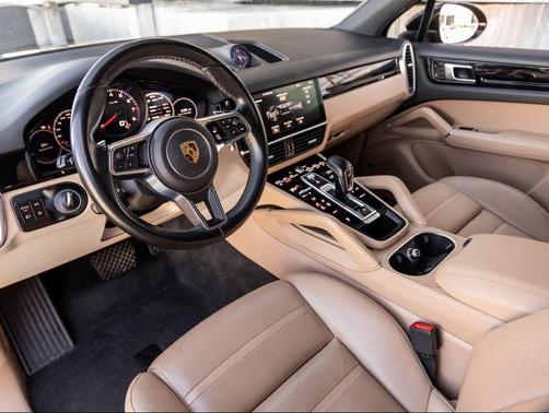 2019 Porsche Cayenne Cayenne