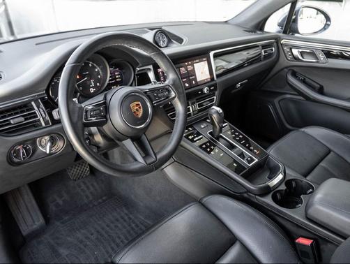 2024 Porsche Macan 