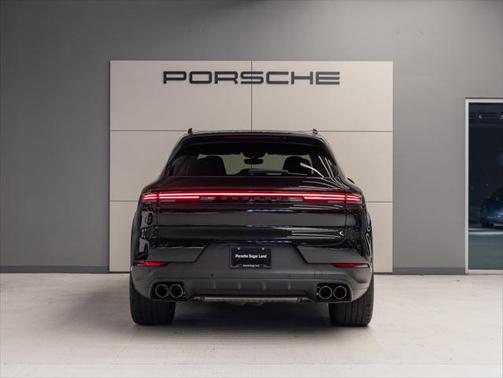2024 Porsche Cayenne