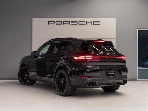 2024 Porsche Cayenne