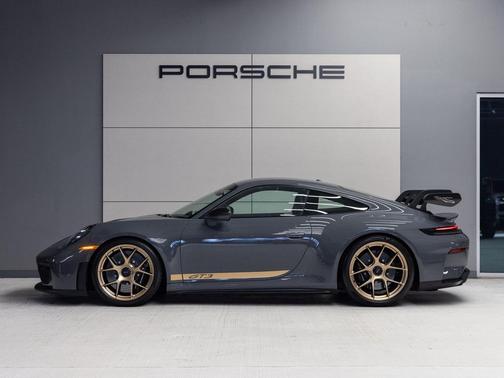 2025 Porsche 911 GT3