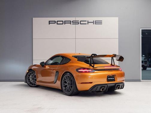2024 Porsche 718 Cayman GT4 RS