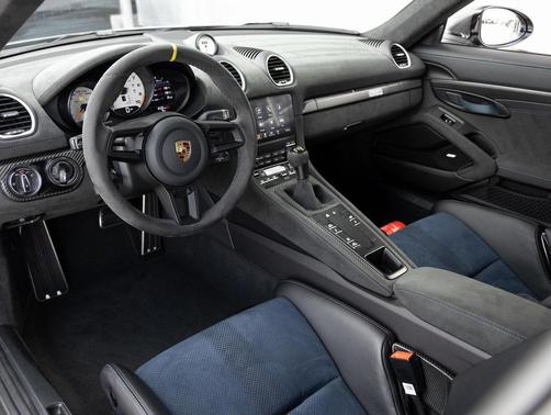 2024 Porsche 718 Cayman GT4 RS