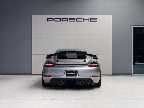 2024 Porsche 718 Cayman GT4 RS