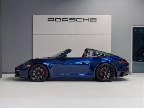 2023 Porsche 911 Targa 4 GTS