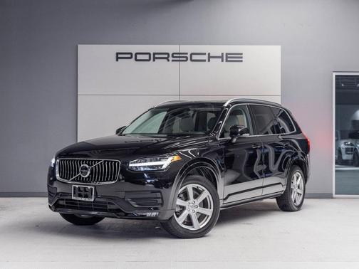 2021 Volvo XC90 T6 Momentum