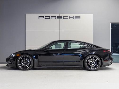 2025 Porsche Taycan 4