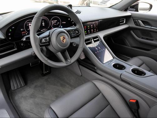 2025 Porsche Taycan 4
