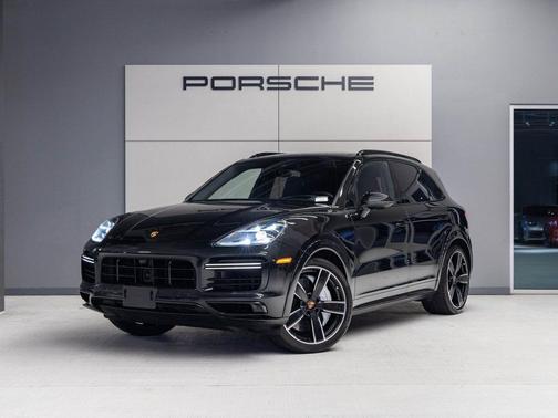 2023 Porsche Cayenne Turbo