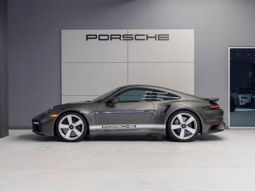 2025 Porsche 911 Turbo