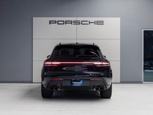 2025 Porsche Macan S