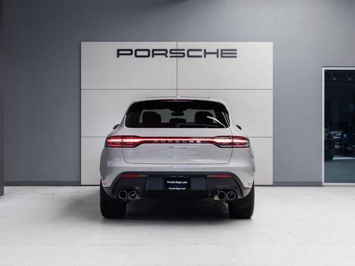 Chalk 2026 Porsche Macan Macan