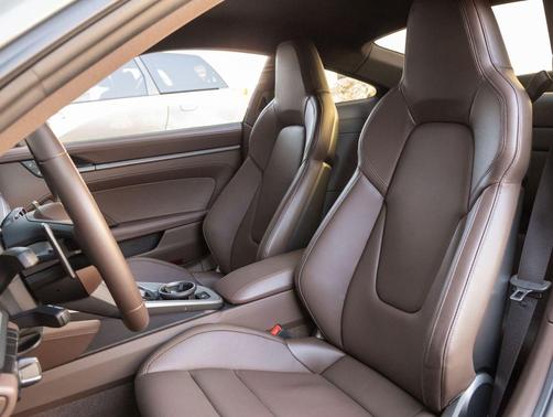 2024 Porsche 911 Carrera