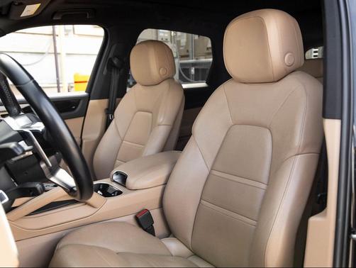 2020 Porsche Cayenne Cayenne