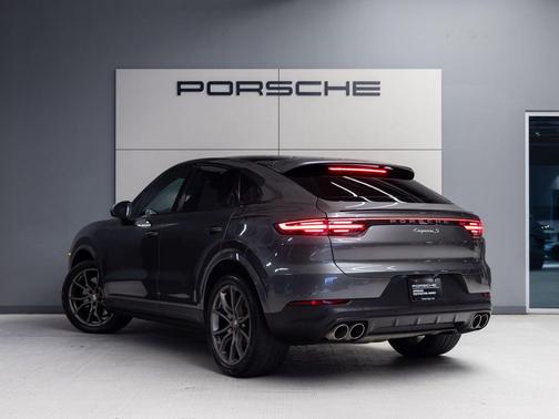 Quartzite Grey Metallic 2021 Porsche Cayenne S