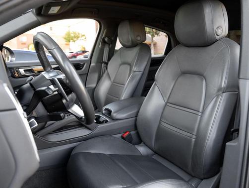 Quartzite Grey Metallic 2021 Porsche Cayenne S