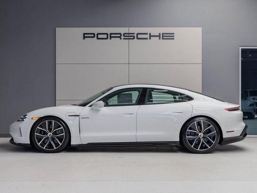 2025 Porsche Taycan GTS