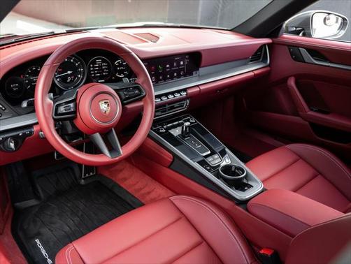 2024 Porsche 911 Carrera 4S