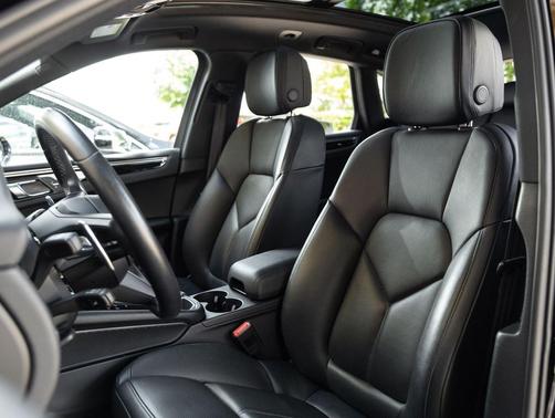 Black 2023 Porsche Macan Macan