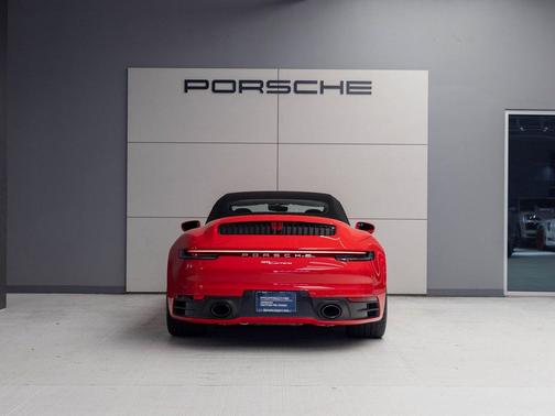 2024 Porsche 911 Carrera