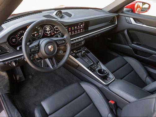 2024 Porsche 911 Carrera