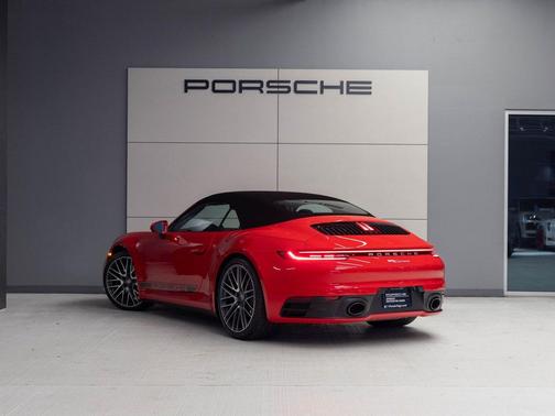 2024 Porsche 911 Carrera