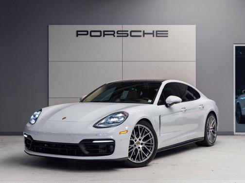 2023 Porsche Panamera Platinum Edition
