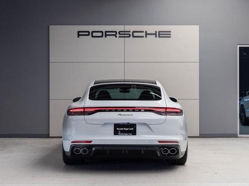 2023 Porsche Panamera Platinum Edition
