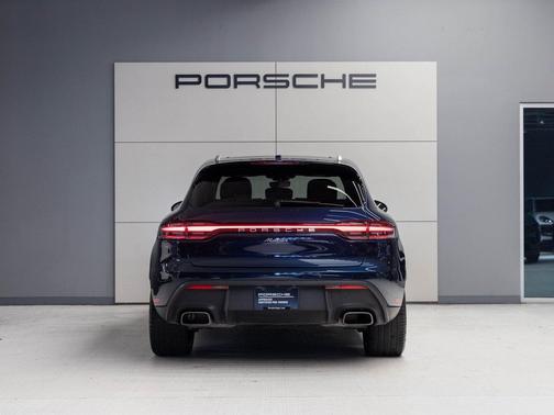 2023 Porsche Macan T