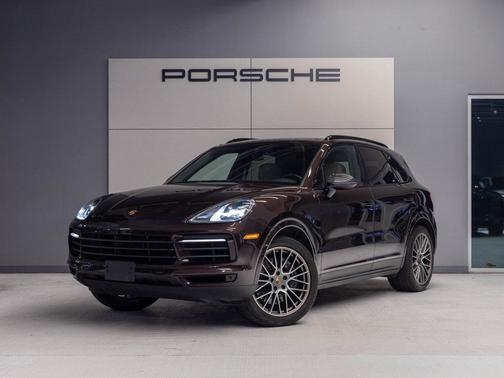 2023 Porsche Cayenne Platinum Edition