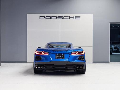 Elkhart Lake Blue Metallic 2021 Chevrolet Corvette Stingray w/1LT