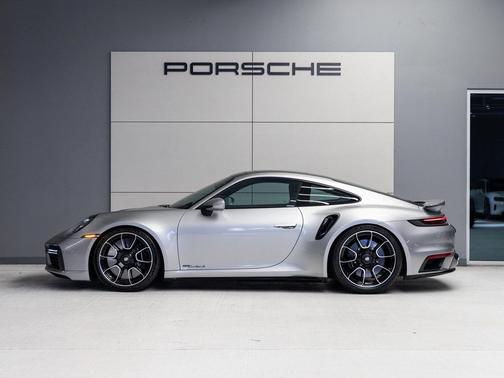 2021 Porsche 911 Turbo S