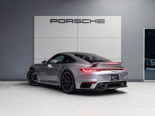 2021 Porsche 911 Turbo S