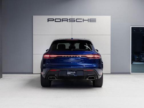 2026 Porsche Macan 