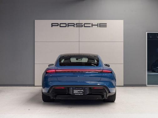 2023 Porsche Taycan GTS