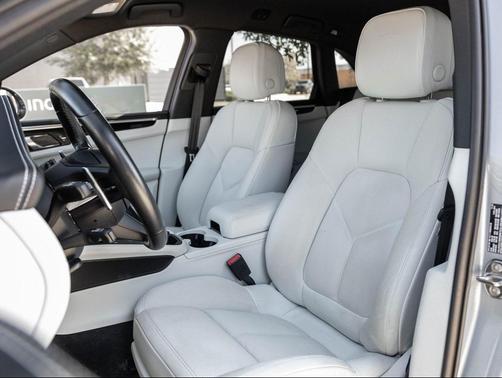 2024 Porsche Macan T