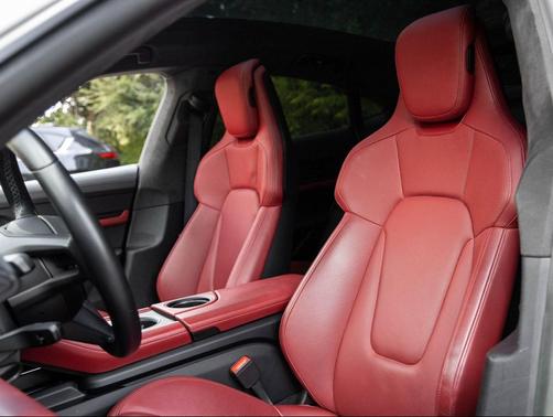 2023 Porsche Taycan Base (A2)