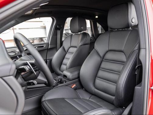 2026 Porsche Macan S