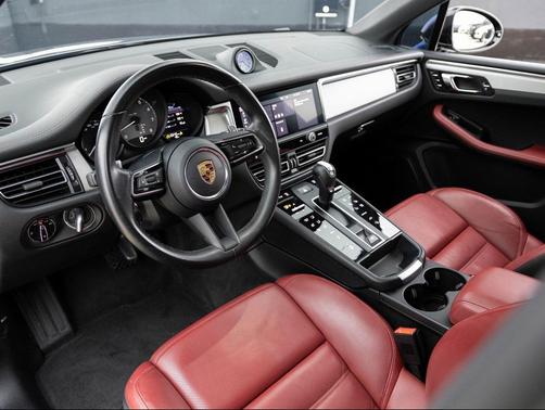 2022 Porsche Macan S