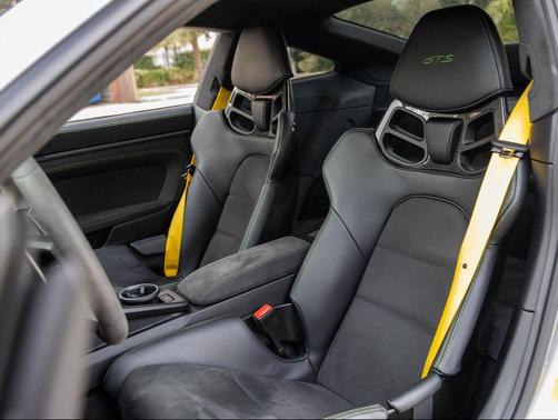 2024 Porsche 911 Carrera GTS
