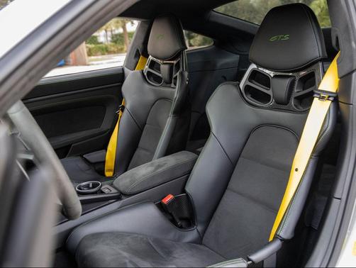 2024 Porsche 911 Carrera GTS