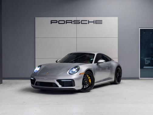 2024 Porsche 911 Carrera GTS
