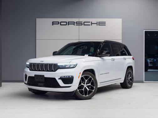 Bright White Clearcoat 2024 Jeep Grand Cherokee Summit