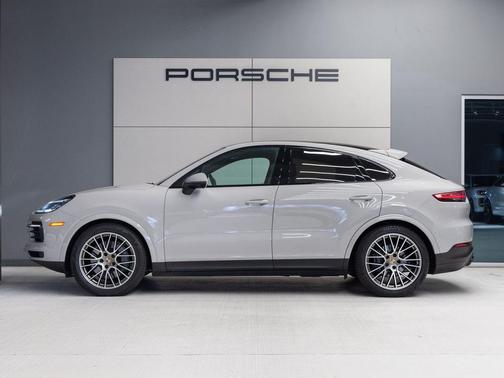 Chalk 2022 Porsche Cayenne S