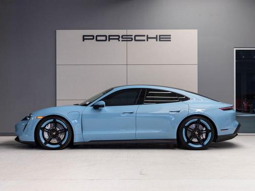 2022 Porsche Taycan 4S