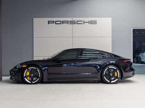 2021 Porsche Taycan Turbo S
