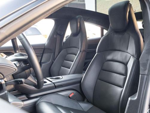 2021 Porsche Taycan Turbo S