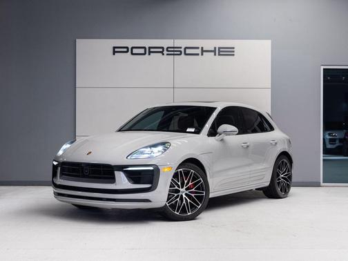 Chalk 2023 Porsche Macan Macan